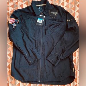 Nike New England Patriots Salute To Service Windbreaker Jacket Black NKDX-00A